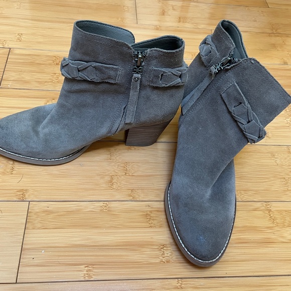 Sam Edelman Minetta Block Heel Almond Toe Ankle Boots Bootie Flint Grey Suede - Picture 2 of 11